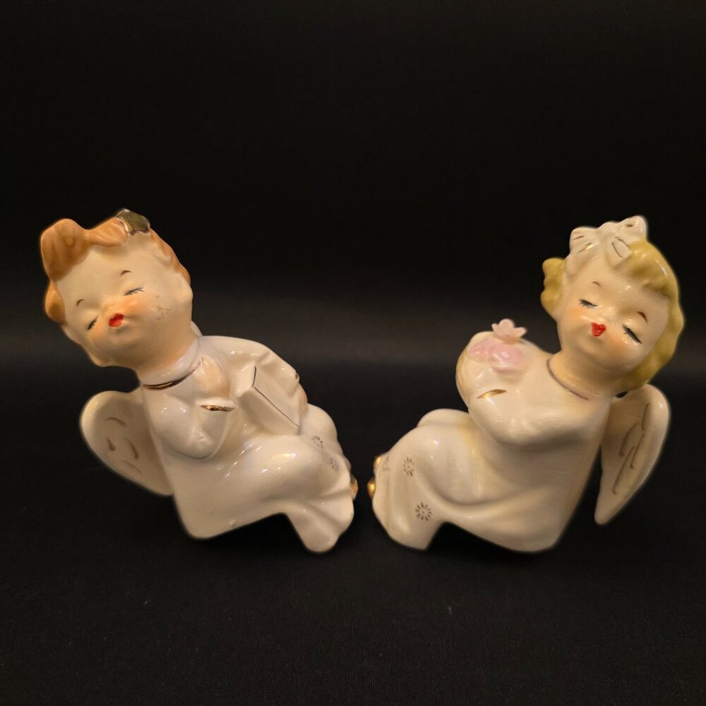 Vintage Kissing Angels on Bench Commodore Japan Porcelain Shelf Sitters